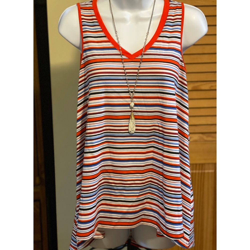 Lularoe kristina v neck tank